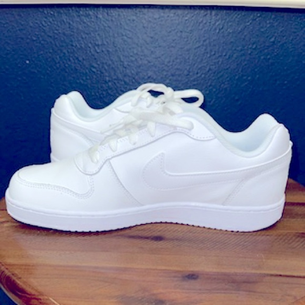 Nike Air Ebernon Low white. Brand New. Never worn
